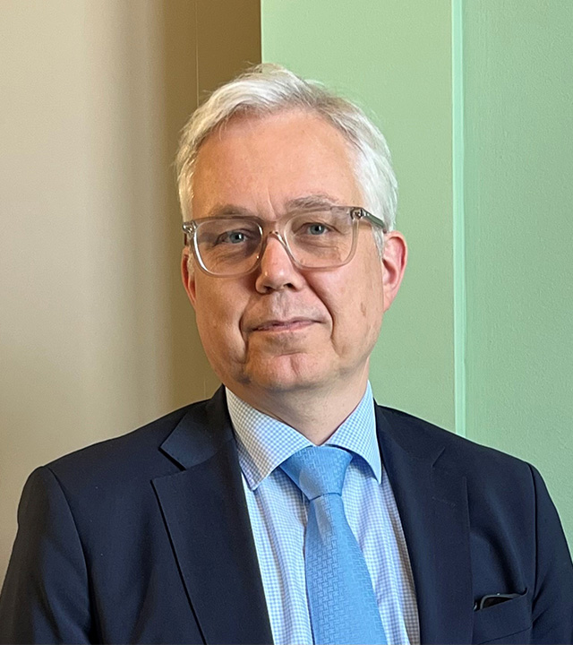 Profilbild på den nye ordföranden i Arvsfondsdelegationen, Niklas Ekstrand.